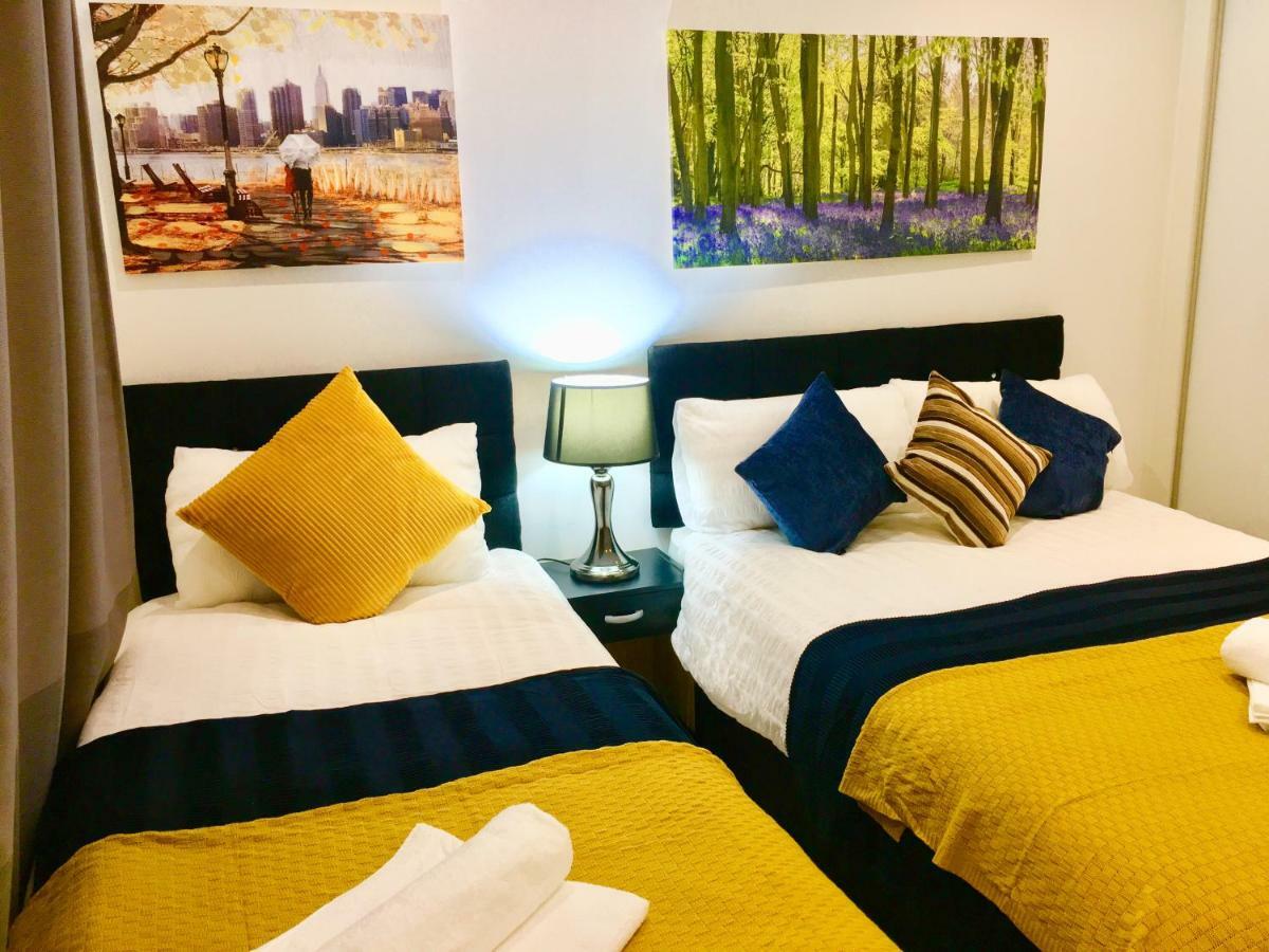 2 Bedrooms Modern Apartment, Lounge, Full Kitchen, Balcony, 5 Minutes Stratford Station London Ngoại thất bức ảnh