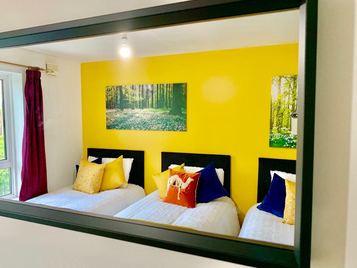 2 Bedrooms Modern Apartment, Lounge, Full Kitchen, Balcony, 5 Minutes Stratford Station London Ngoại thất bức ảnh