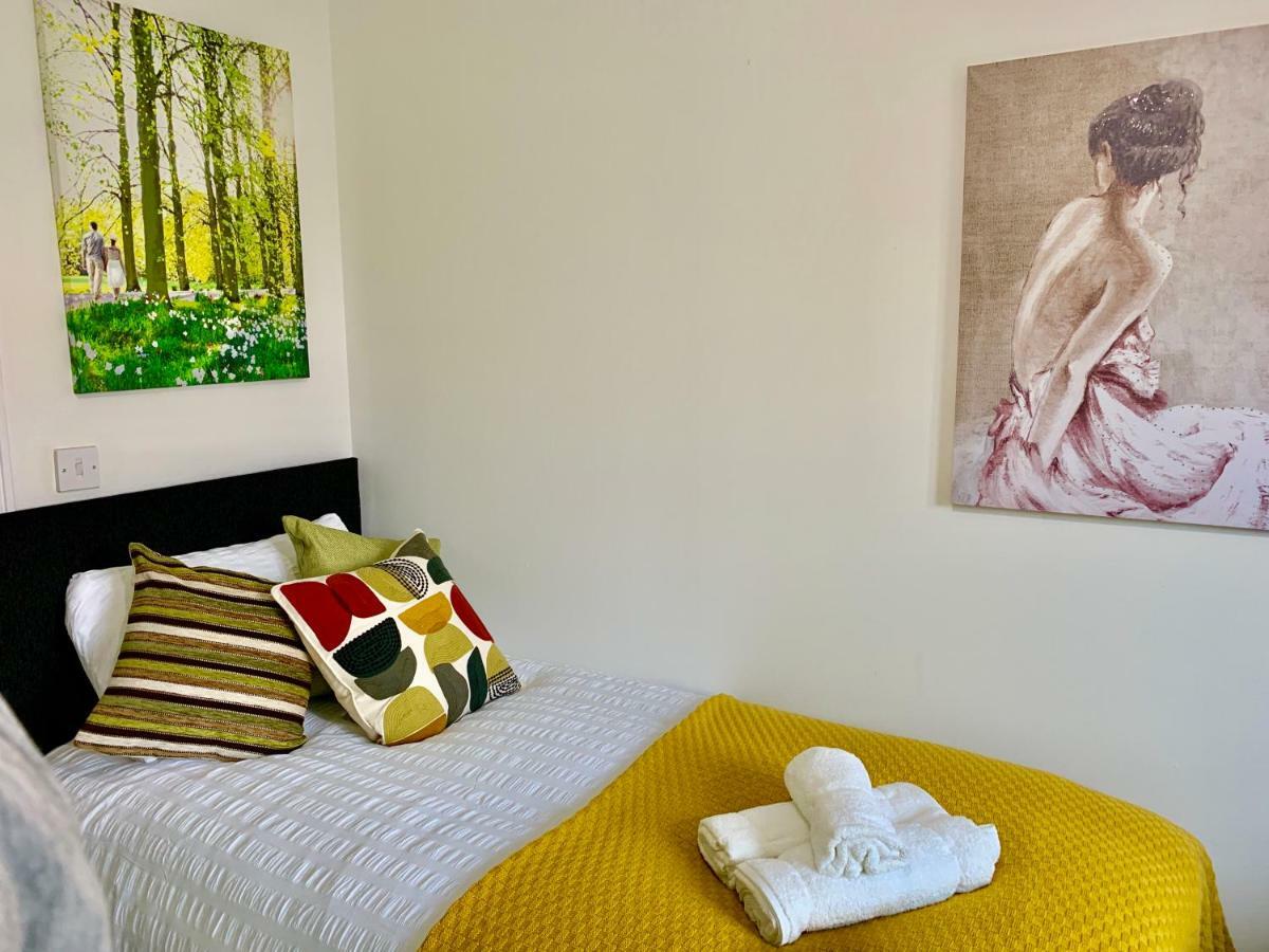 2 Bedrooms Modern Apartment, Lounge, Full Kitchen, Balcony, 5 Minutes Stratford Station London Ngoại thất bức ảnh
