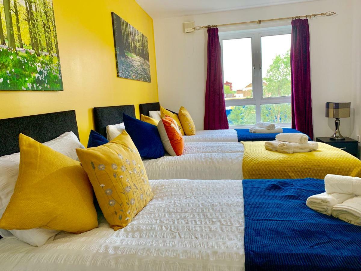 2 Bedrooms Modern Apartment, Lounge, Full Kitchen, Balcony, 5 Minutes Stratford Station London Ngoại thất bức ảnh